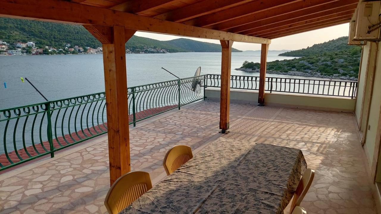 Appartamento Direkt Na Moru - Bungalov Šibenik Esterno foto
